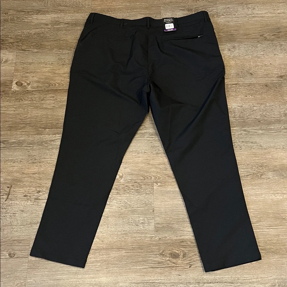 NWT Banana Republic Men's flat front Black Pants 40*30